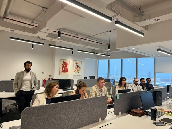 What are the Key Factors for British Entrepreneurs to Expand Internationally?